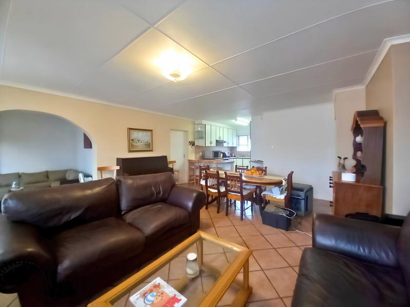 3 Bedroom Property for Sale in Heiderand Western Cape